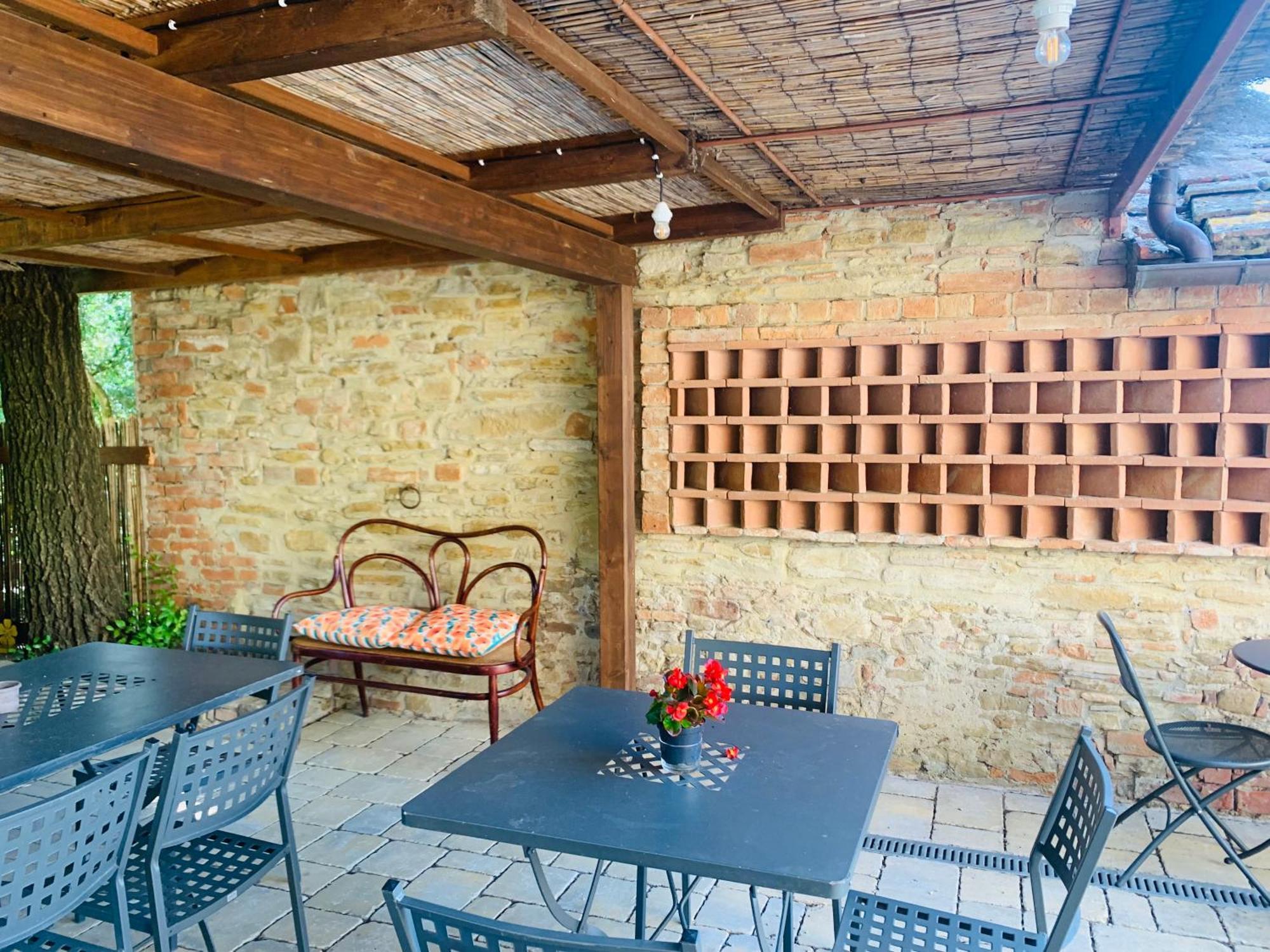 Locanda Di Santantimo Bed & Breakfast Chiassa Superiore ภายนอก รูปภาพ